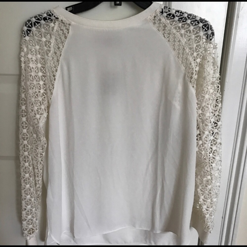 Loft blouse with lace sleeves
